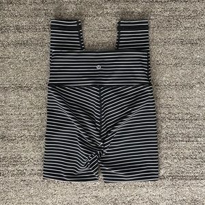 Lululemon WU HR Luxtreme 28” 6